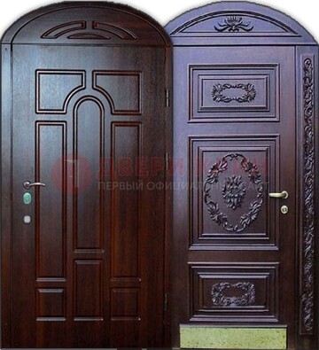 Стильная железная арочная дверь с декоративным элементом ДА-24 в Красногорске