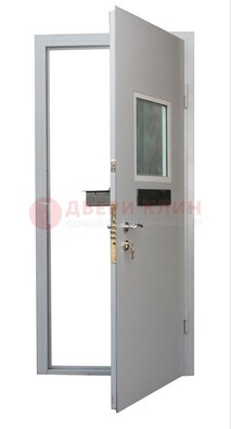 Белая металлическая дверь в кассу ДКС-1 в Красногорске
