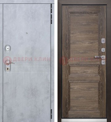 Серая металлическая дверь с МДФ коричневого цвета ДМ-304 в Красногорске