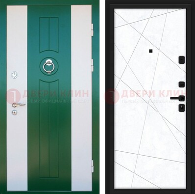 Зеленая железная дверь с панелями МДФ ДМ-369 в Красногорске