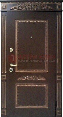 Входная дверь с массивом дуба в темном цвете ДМД-65 в Красногорске