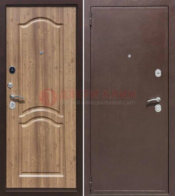 Коричневая железная дверь с порошковым окрасом ДП-191 в Красногорске