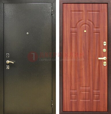 Входная темно-серая дверь с порошковой отделкой и МДФ Миланский орех ДП-281 в Красногорске