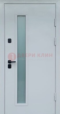 Светлая железная дверь с порошковым напылением ДП-303 в Красногорске
