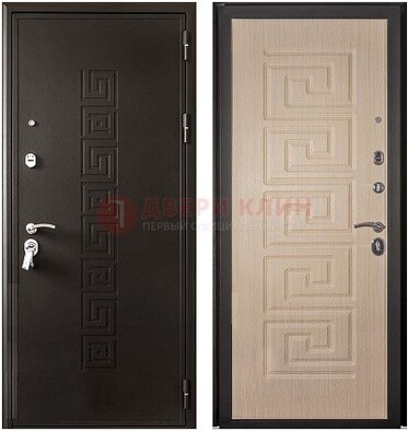 Коричневая стальная дверь с порошковым напылением с дизайном ДП-37 в Красногорске