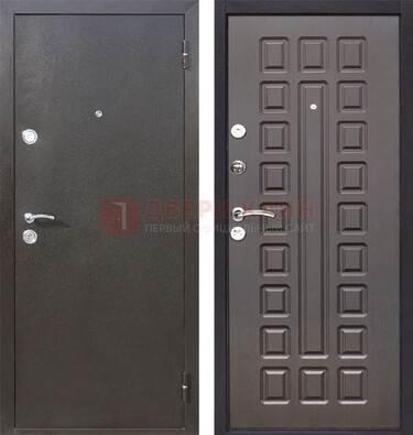 Коричневая железная дверь с порошковым окрасом ДП-63 в Красногорске