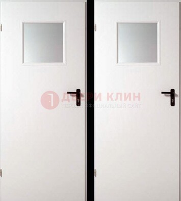 Белая железная противопожарная дверь с декоративной вставкой ДПП-6 в Красногорске