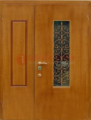 Входная дверь Дверь со вставками из стекла и ковки ДПР-20 в холл в Красногорске