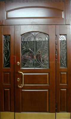Стальная парадная дверь со вставками из стекла и ковки ДПР-30 в коттедж в Красногорске