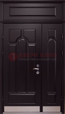 Парадная дверь с металлическими вставками ДПР-47 и фрамугой в Красногорске
