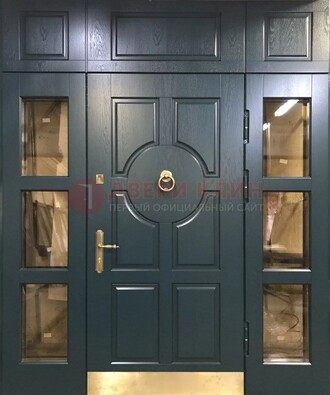Стальная парадная дверь ДПР-64 со стеклопакетом в Красногорске