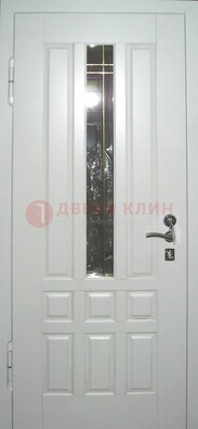 Белая металлическая дверь со стеклом ДС-1 в загородный дом в Красногорске