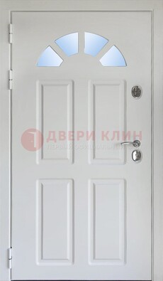 Белая стальная дверь МДФ со стеклом для дома ДС-37 в Красногорске