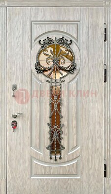 Светлая железная дверь со стеклом ковкой для коттеджа ДСК-134 в Красногорске