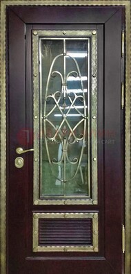 Темная уличная дверь порошок со стеклом и ковкой ДСК-167 в Красногорске