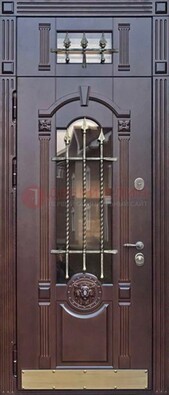 Металлическая дверь массив со стеклом и ковкой с фрамугой ДСК-249 в Красногорске