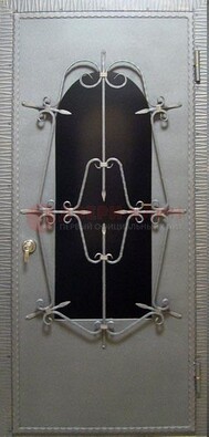 Железная дверь со стеклом и ковкой ДСК-74 для каркасного дома в Красногорске