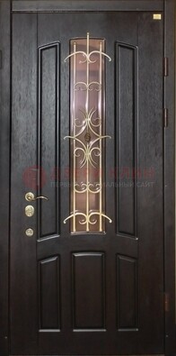 Металлическая дверь со стеклом и ковкой ДСК-79 для загородного дома в Красногорске