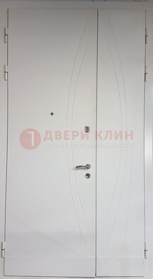 Белая тамбурная дверь ДТМ-31 в Красногорске