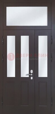 Черная тамбурная дверь со стеклянными вставками ДТМ-38 в Красногорске