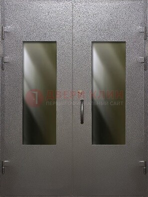 Серая тамбурная дверь со стеклянными вставками ДТМ-8 в Красногорске