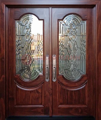 Классическая железная дверь с массивом дуба для входа ВЖ-23 в Красногорске